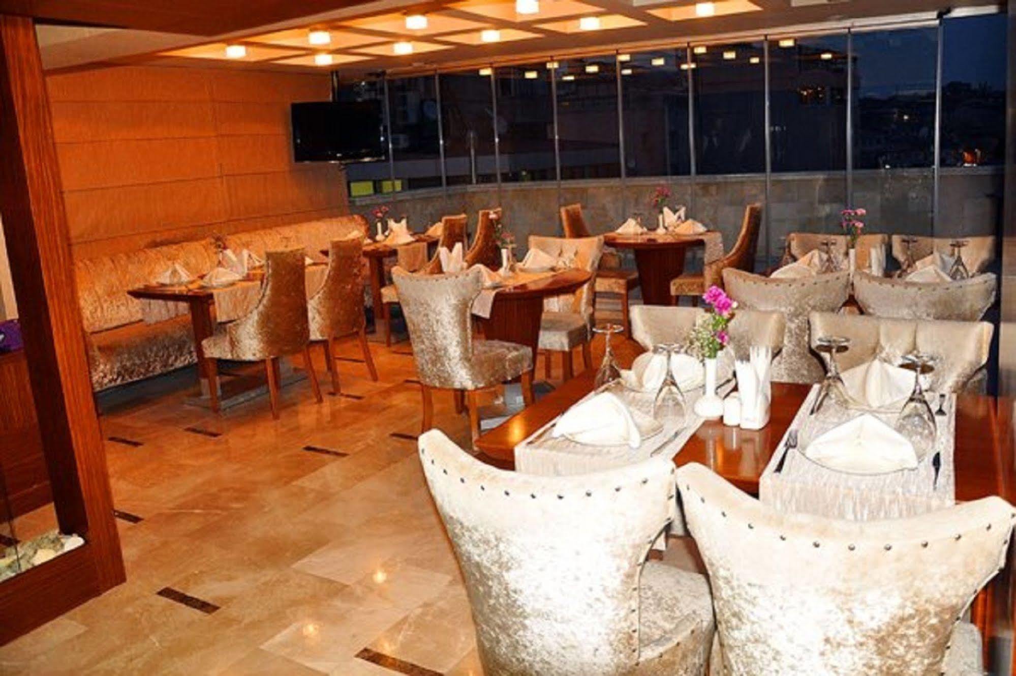 Q Hotel Laleli อิสตันบูล ภายนอก รูปภาพ