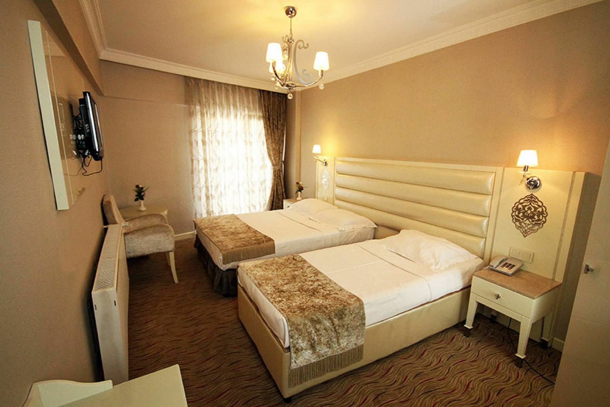 Q Hotel Laleli อิสตันบูล ภายนอก รูปภาพ